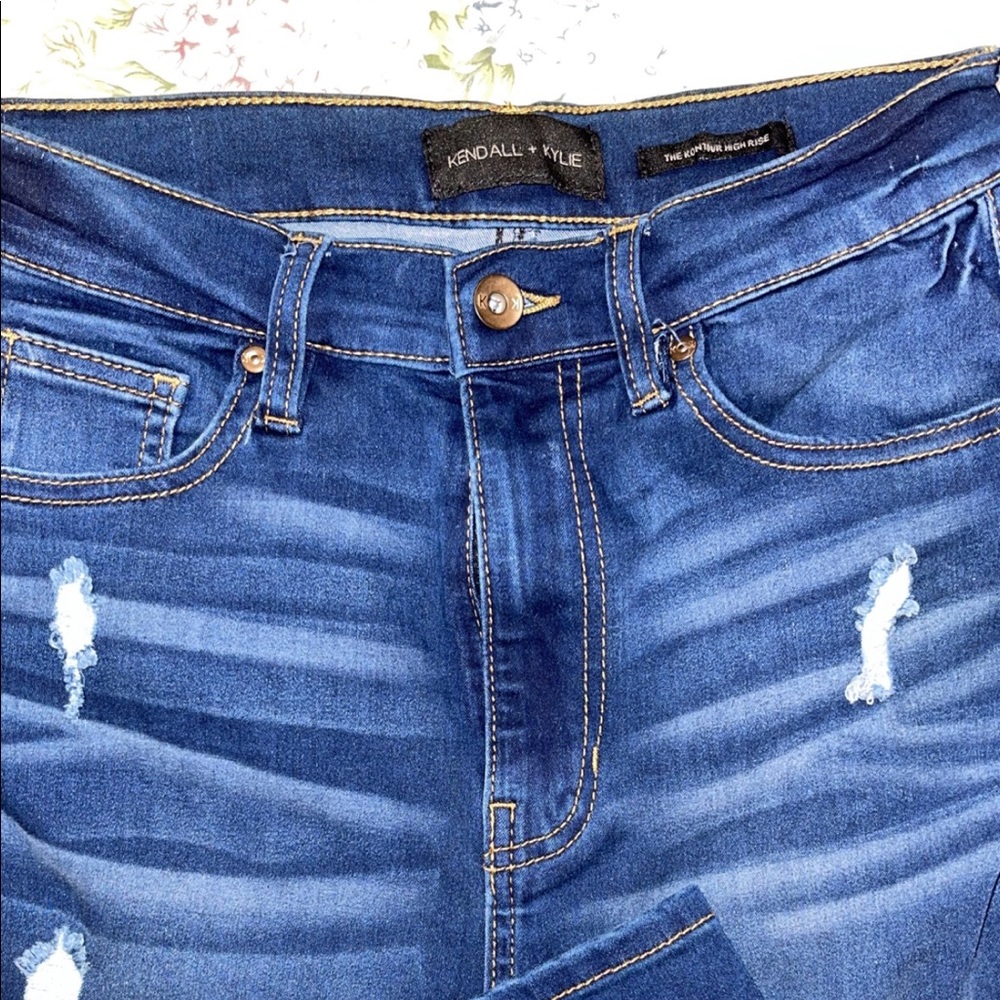 NWOT Kendall & Kylie Jeans